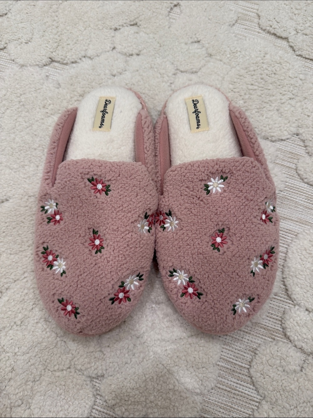 Dearfoams Pink Floral Embroidered Slippers - Picture 1 of 3